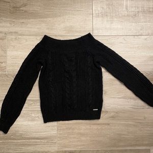 Women’s Abercrombie black off shoulder sweater size xs